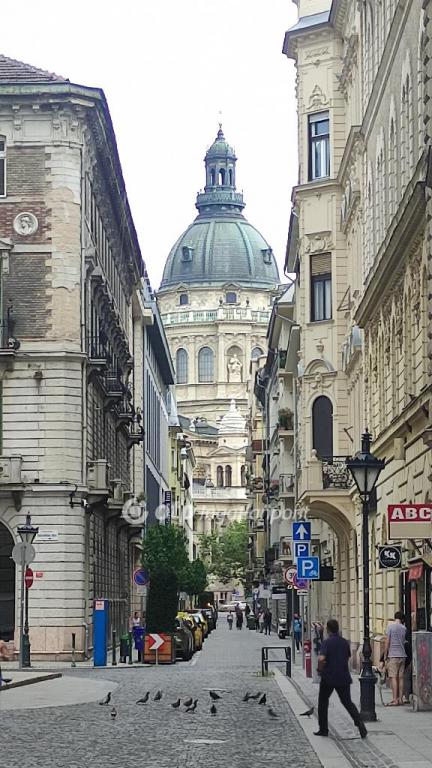 Eladó Lakás, Budapest 6. ker.