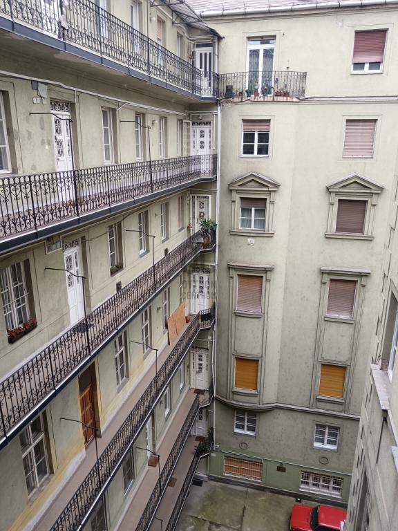 Eladó lakás Budapest 8. ker., Palotanegyed